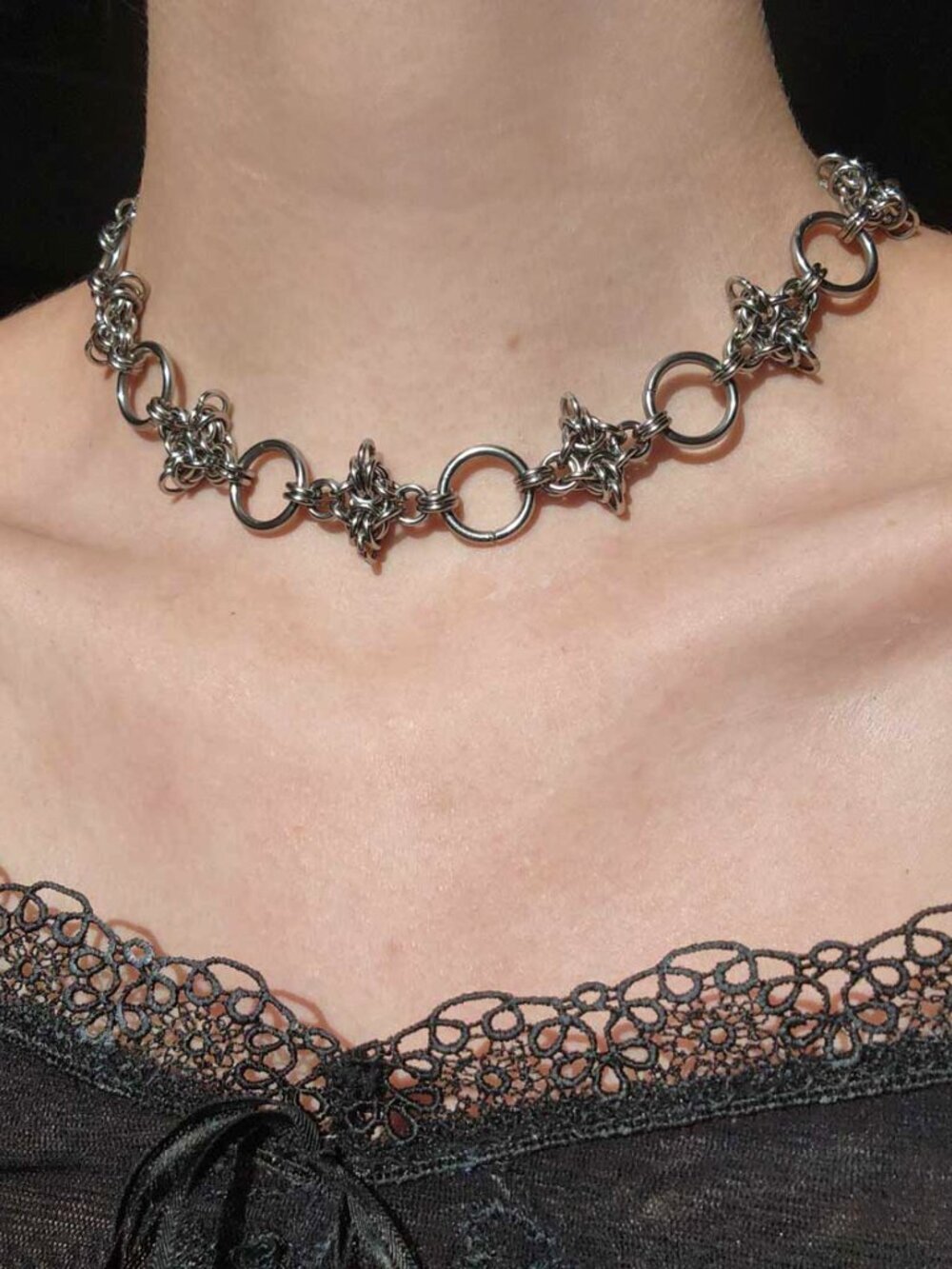 Gothic silver chainmail choker necklace with stars